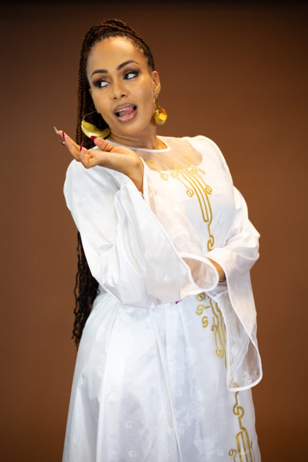 Prime Dress (Blanc et Or) – Image 2