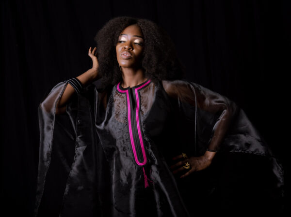 Cape Noir et Fuchsia - Image 4